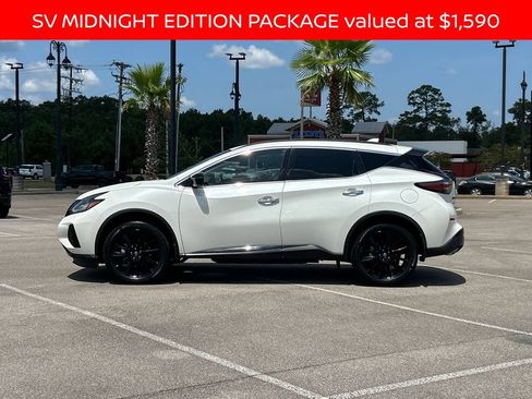 Used 2024 Nissan Murano SV w/ SV Midnight Edition Package FWD image 2