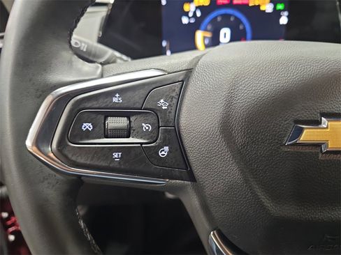 Used 2025 Chevrolet Trax LT w/ LT Convenience Package image 18