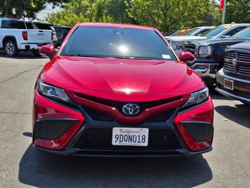 Used 2023 Toyota Camry SE FWD image 2