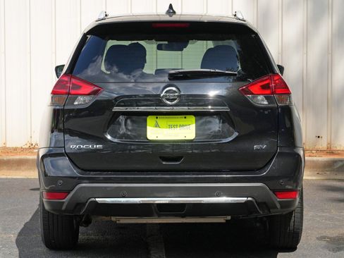 Used 2020 Nissan Rogue SV FWD image 44
