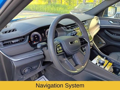 Used 2023 Jeep Grand Cherokee Overland w/ MOPAR Finishing Package AWD/4WD image 12