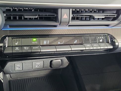 New 2026 Toyota Prius XLE AWD/4WD image 29