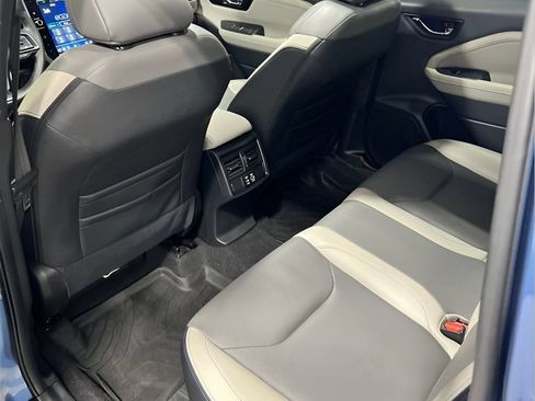 Used 2025 Subaru Forester Limited w/ Popular Package #1 AWD/4WD image 11