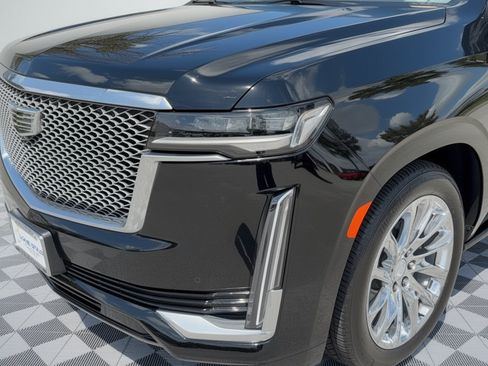 Used 2023 Cadillac Escalade Premium Luxury Platinum w/ LPO, Radiant Package AWD/4WD image 12