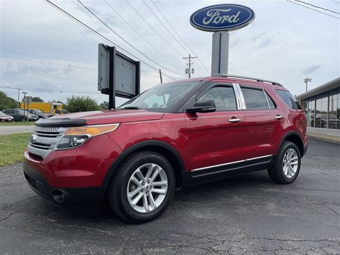 Used 2012 Ford Explorer XLT AWD/4WD image 3