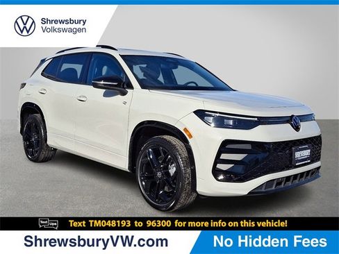 New 2026 Volkswagen Tiguan SE R-Line image 1