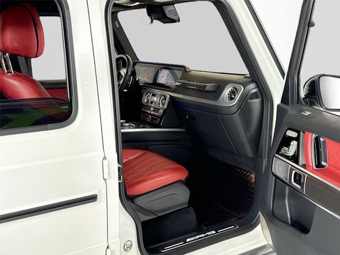 Used 2024 Mercedes-Benz G 63 AMG 4MATIC image 33