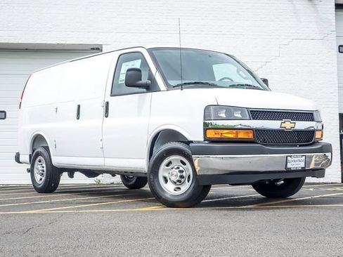 New 2026 Chevrolet Express 2500 w/ Communications Package RWD image 2