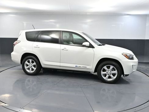 Used 2012 Toyota RAV4 EV FWD image 3