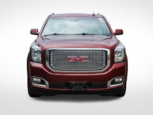 Used 2016 GMC Yukon Denali w/ Open Road Package AWD/4WD image 8