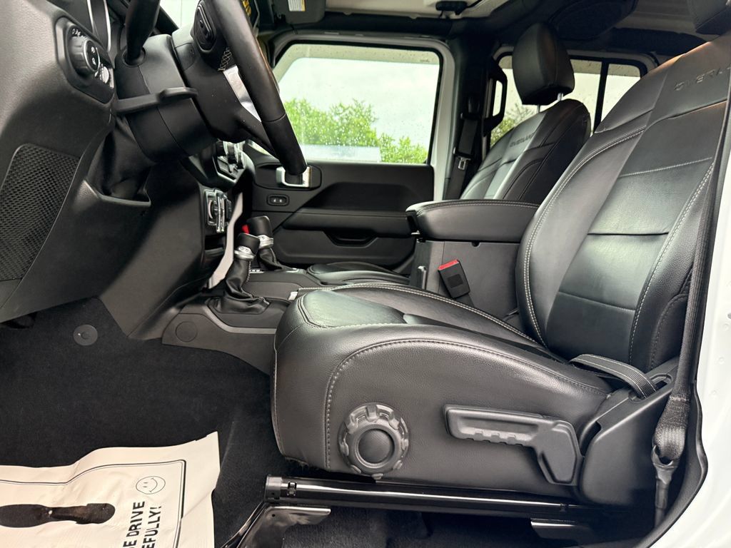 Used 2020 Jeep Gladiator Overland AWD/4WD image 20