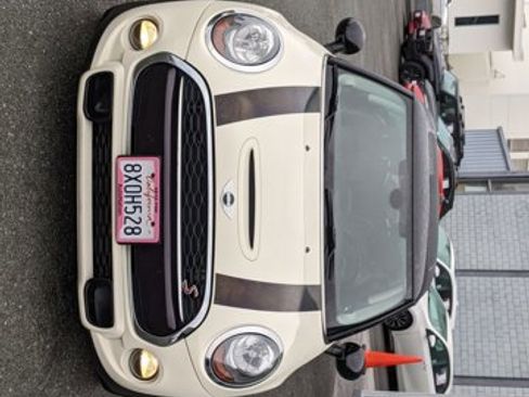 Used 2018 MINI Cooper S image 2