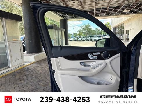 Used 2021 Mercedes-Benz GLC 300 image 13