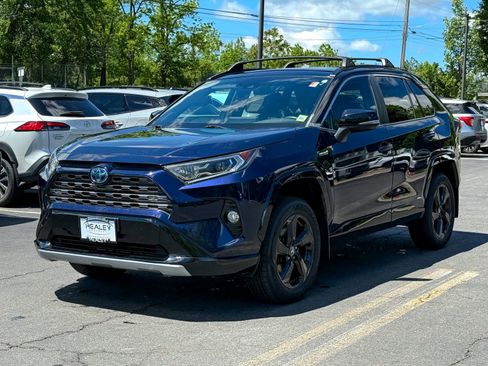 Used 2020 Toyota RAV4 XSE AWD/4WD image 3