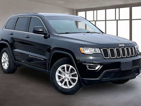 Used 2022 Jeep Grand Cherokee Laredo E image 13
