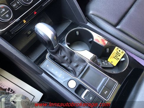 Used 2018 Volkswagen Atlas SEL FWD image 15