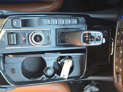 Used 2023 Maserati Levante GT image 19