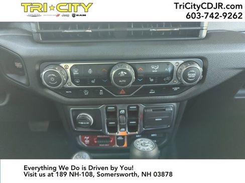 New 2025 Jeep Wrangler Willys image 22