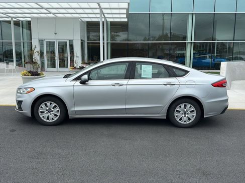 Used 2019 Ford Fusion S FWD image 8