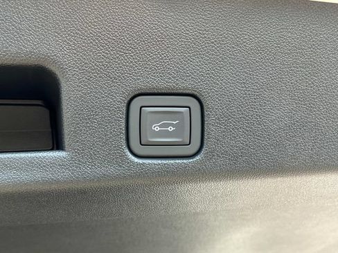 New 2026 GMC Acadia AT4 w/ Super Cruise Package AWD/4WD image 7