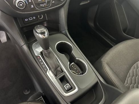 Used 2019 Chevrolet Equinox LT FWD image 20