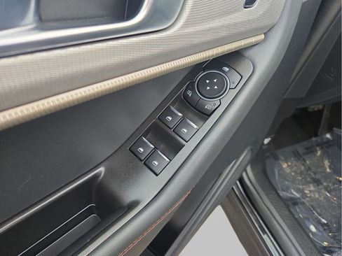 Used 2025 Ford Explorer Active image 10