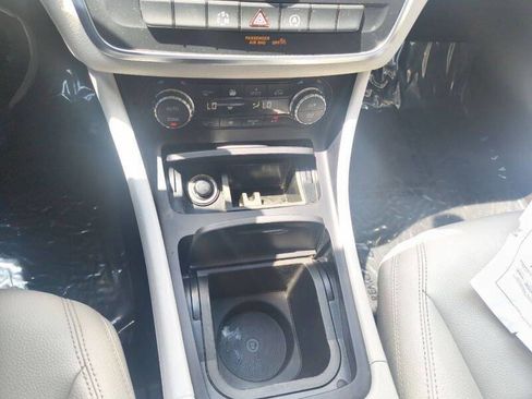 Used 2015 Mercedes-Benz CLA 250 image 17
