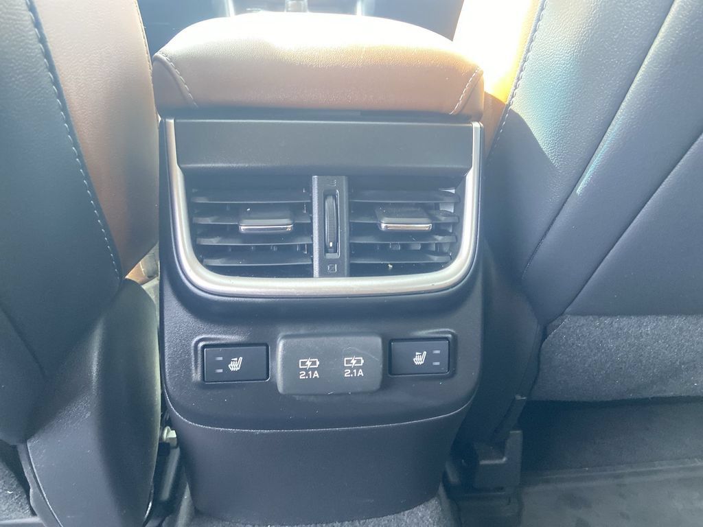 Used 2020 Subaru Outback Touring AWD/4WD image 22