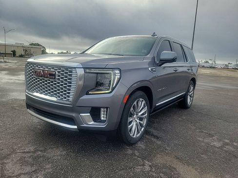 Used 2021 GMC Yukon Denali w/ Denali Ultimate Package image 2