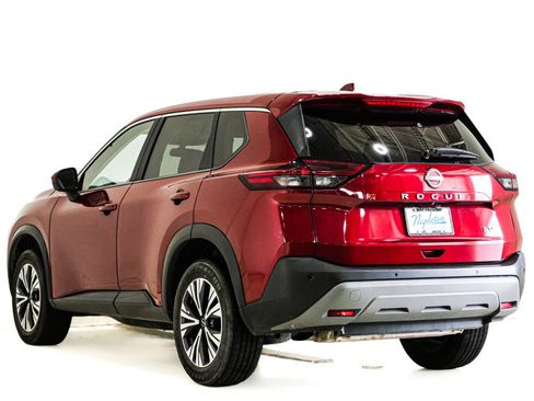 Used 2023 Nissan Rogue SV FWD image 8