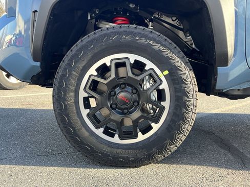 New 2026 Toyota Tacoma TRD Off-Road image 5