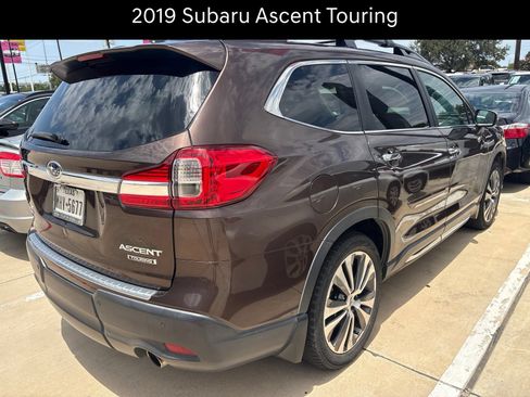 Used 2019 Subaru Ascent Touring w/ Popular Package #3 AWD/4WD image 2