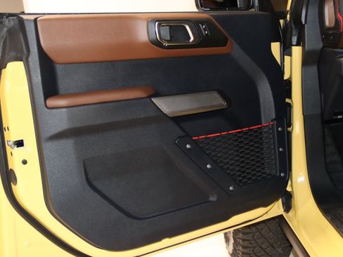 Used 2023 Ford Bronco Heritage Edition AWD/4WD image 35