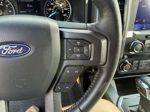 Used 2020 Ford F150 XLT w/ Equipment Group 302A Luxury AWD/4WD image 29