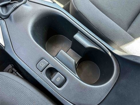 Certified 2024 Toyota Corolla LE image 32