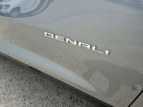 New 2026 GMC Acadia Denali Ultimate AWD/4WD image 10