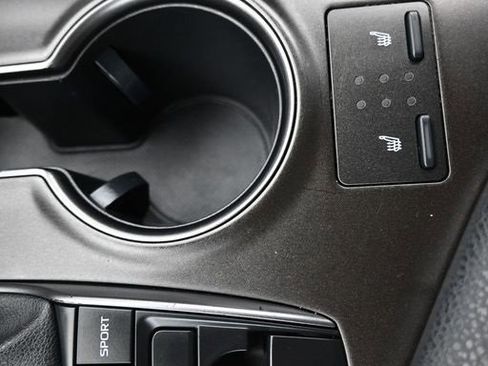 Used 2021 Toyota Camry XSE image 18