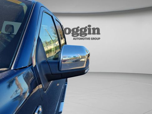 Used 2016 Ford F150 Lariat image 17