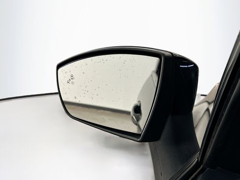 Used 2018 Ford EcoSport SES image 16