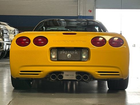 Used 2004 Chevrolet Corvette Z06 w/ Memory Package RWD image 5