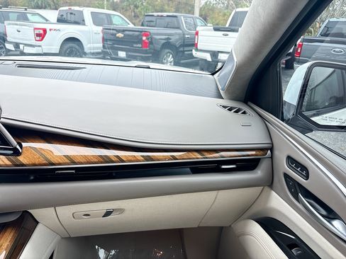 Used 2023 Cadillac Escalade ESV Sport Platinum w/ LPO, ONYX Package image 19