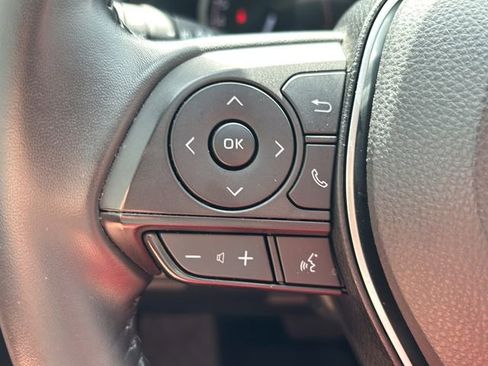 Used 2023 Toyota RAV4 XLE Premium FWD image 18