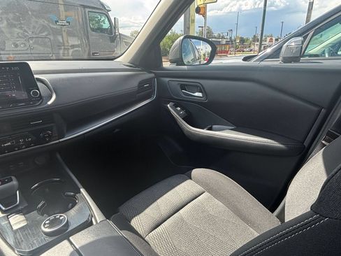 Used 2025 Nissan Rogue SV AWD/4WD image 34