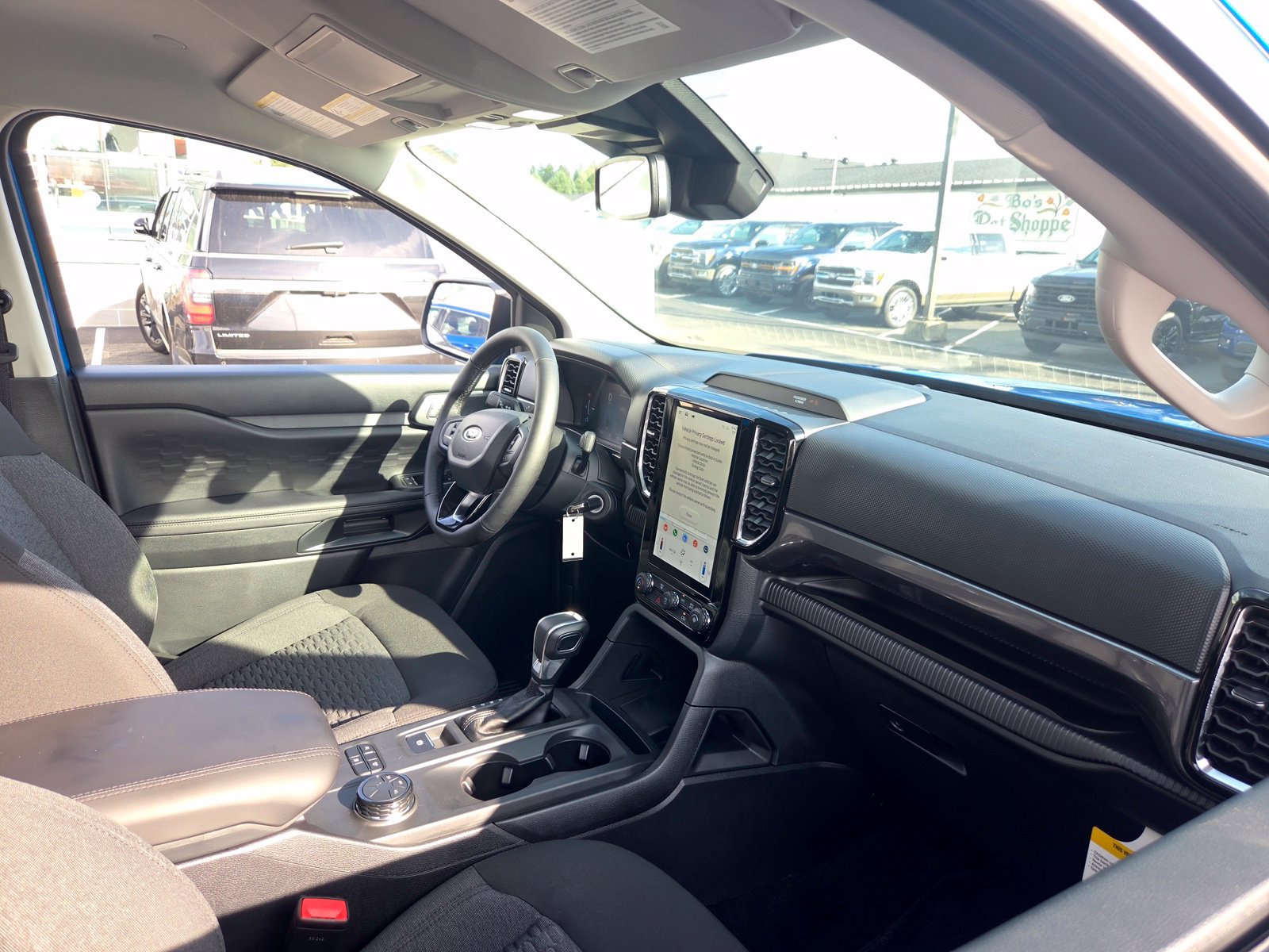 New 2026 Ford Ranger XLT w/ Black Appearance Package AWD/4WD image 25