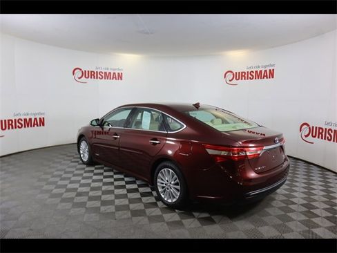 Used 2015 Toyota Avalon Limited image 7