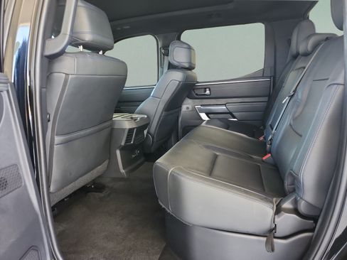 Used 2023 Toyota Tundra Platinum AWD/4WD image 17
