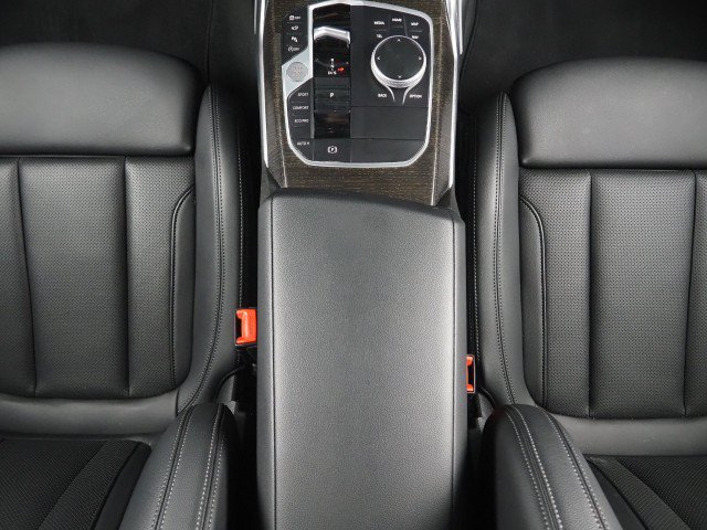Used 2023 BMW 330i Sedan w/ Parking Assistance Package RWD image 21