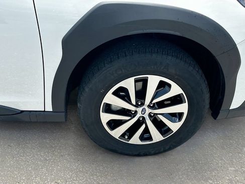 Certified 2024 Subaru Outback Premium AWD/4WD image 27