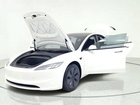 Used 2025 Tesla Model 3 Long Range RWD image 13