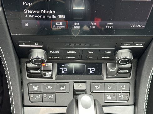 Used 2025 Porsche 718 Cayman image 22